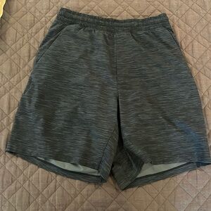 Lululemon blue herringbone lined 7 inseam pace breaker shorts